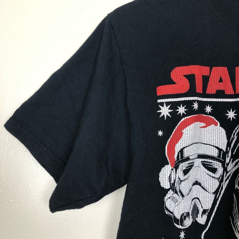 ✨Star Wars Holiday Short Sleeve Top✨ - Picture 5 of 7